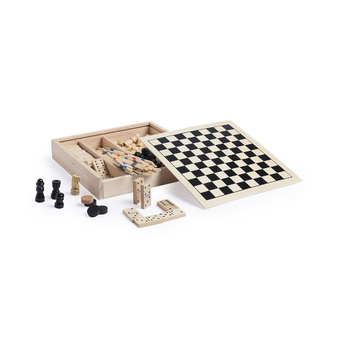 Spellen set hout. 4 spellen
